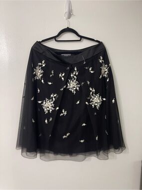 Ann Taylor Black A-Line Skirt with White Floral Embroidery